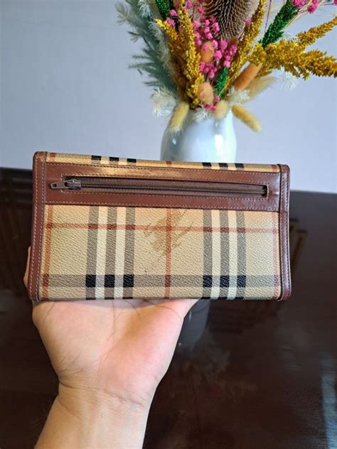 burberrys of london fake wallet